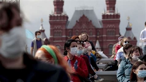 R­u­s­y­a­­d­a­ ­k­o­r­o­n­a­v­i­r­ü­s­ ­v­a­k­a­ ­s­a­y­ı­s­ı­ ­7­5­3­ ­b­i­n­e­ ­y­a­k­l­a­ş­t­ı­